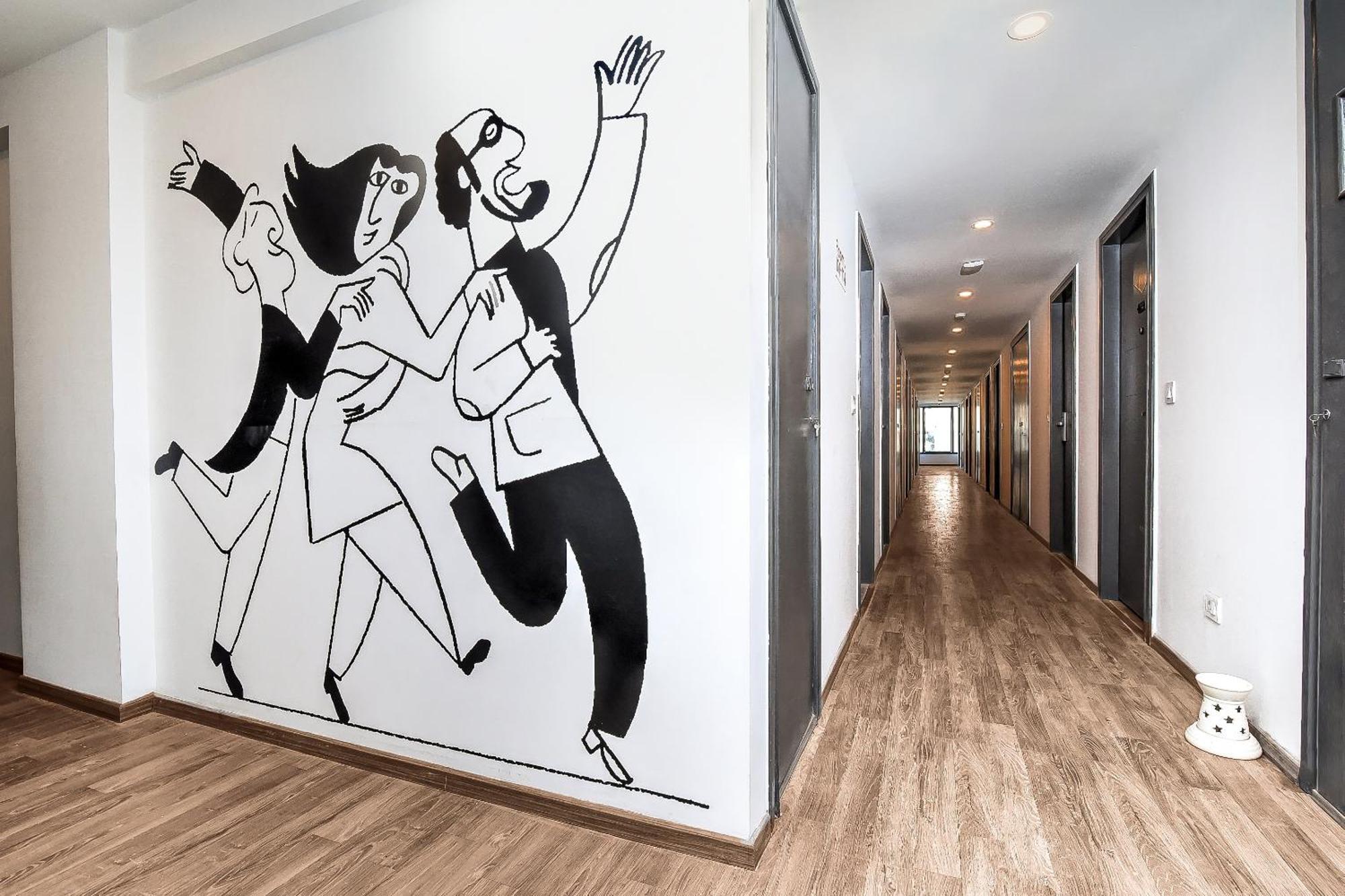 Super Capital O Townhouse Govinda Royal Hotel Kanpur Eksteriør billede