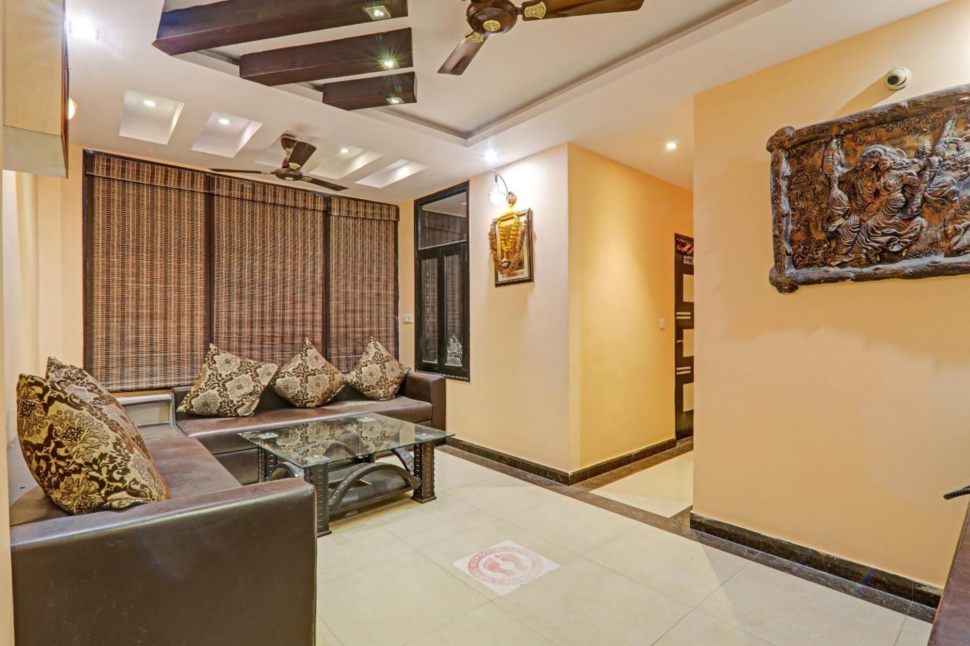 Super Capital O Townhouse Govinda Royal Hotel Kanpur Eksteriør billede